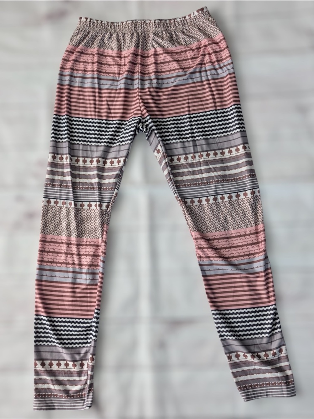Shein Women's Stripped abstract Print High Rise Ankle Leggings Size Large pink B